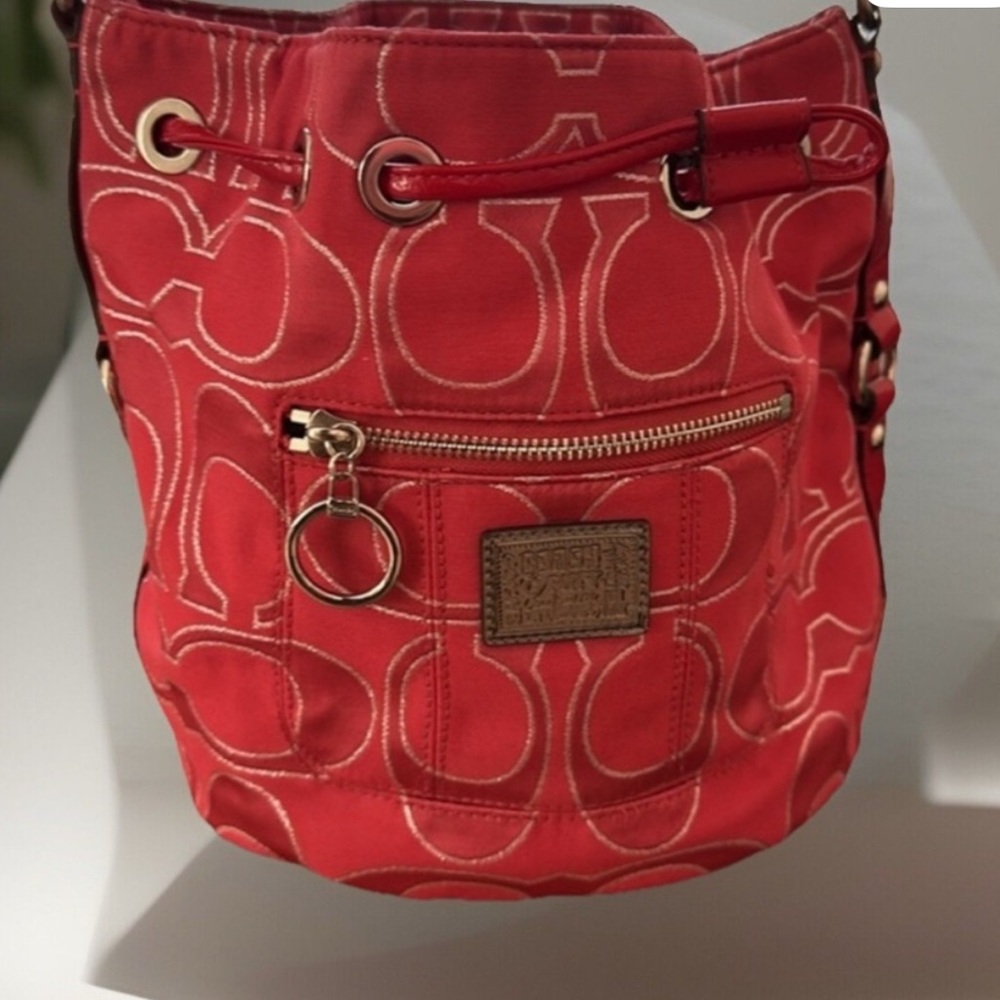 Coach Rare Retired  Ruby Red Poppy cinch Bucket Bag with strap - Picture 5 of 16
